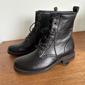Women's Frye Black Leather Lace-Up Veronica Combat Boots Never Worn 5 1/2